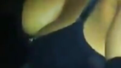 Ung teenager rider pik på hjemmelavet sexvideo