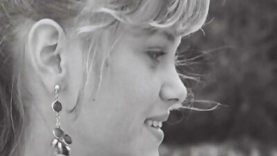 Busty blonde sekretær kneppet hårdt på kontoret